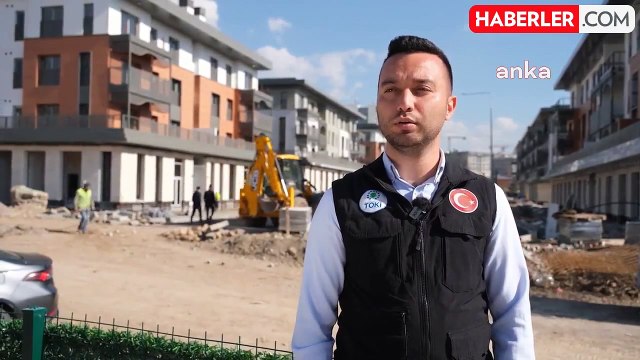 Bakan Kurum: Depremzedeler için asrın inşası sürüyor