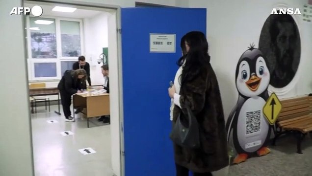 In Kosovo aperti i seggi per le elezioni parlamentari