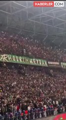 16 yaşındaki Kocaelispor taraftarı, metrelerce yüksekten tribünden aşağıya düştü