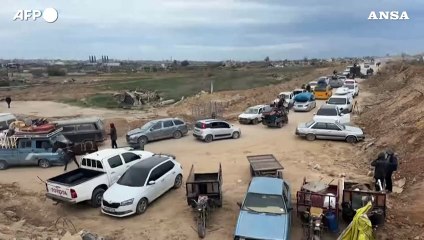 Israele completa il ritiro, i palestinesi attraversano il corridoio di Netzarim