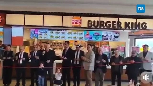 ‘Boykot çağrıları’ unutuldu: AKP’li isimler, Burger King şubesini dualarla açtı