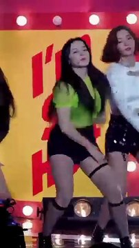 Angel Nancy Momoland queen of south Korea #kpop #blackpink #nancy #momoland #shorts #korean #bts