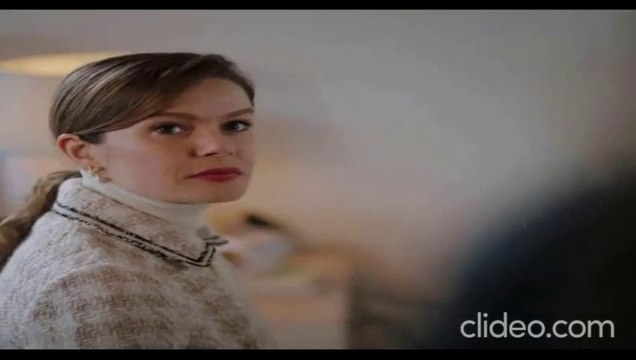 68.2. T.R.A.S-E.L-C.R.I.S.T.A.L ❤️ (Camdaki Kız). 2ª Parte Capítulo 68 Audio Español HD. ❤️ Con Burcu Biricik, Selma Ergeç, Feyyaz Serifoğlu. Serie Turca