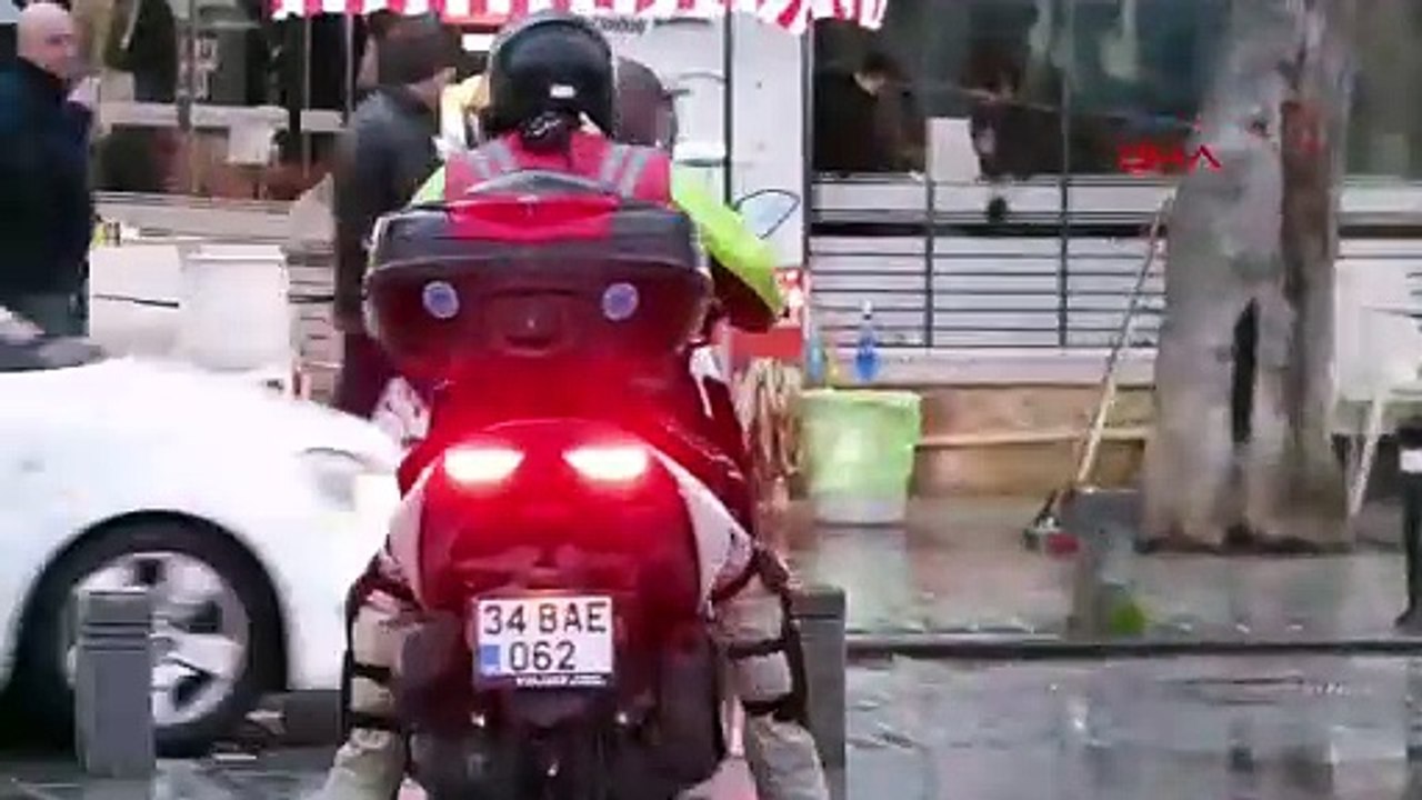 İstanbul - Pendik'te motokuryeler meslektaşları için toplandı