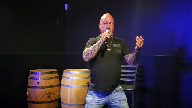 SMASH INTO PIECES - SIX FEET UNDER (PERFORMED LIVE AT THE WESTERNER)