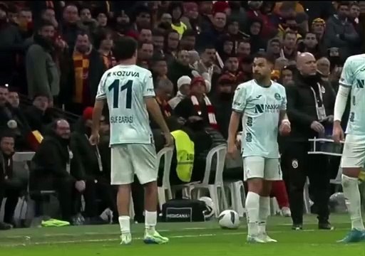 Maç yarıda kaldı! Adana Demirspor sahadan çekildi, Okan Buruk’un sözleri olay oldu