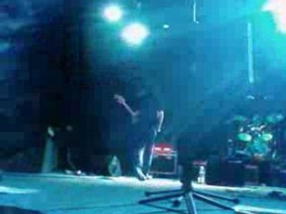concert  - the Sharpainer