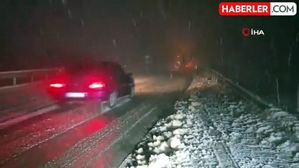 Bartın'da Kar Yağışı Sürücülere Zor Anlar Yaşatıyor