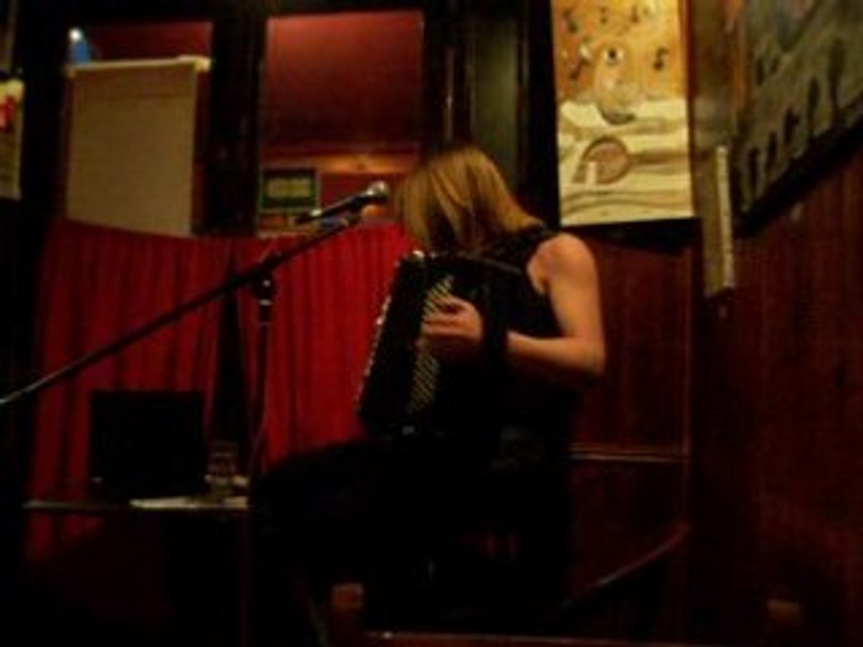 Zaza Fournier - Baiser d'un soir - live Delly's