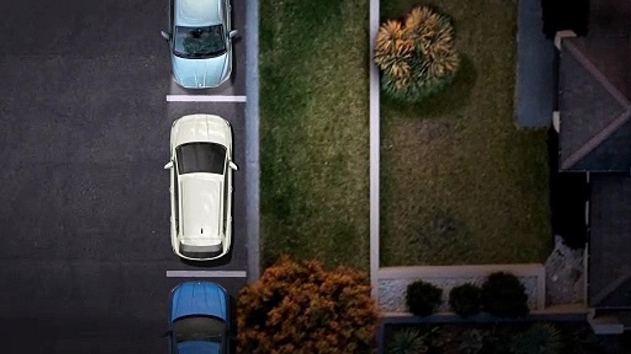 Škoda Elroq - Remote Park Assist - Parallel parking