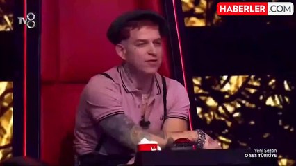 Hadise'nin mimikleri kıskançlık iddialarına yol açtı: Melike Şahin ile kulis fotoğrafı geldi