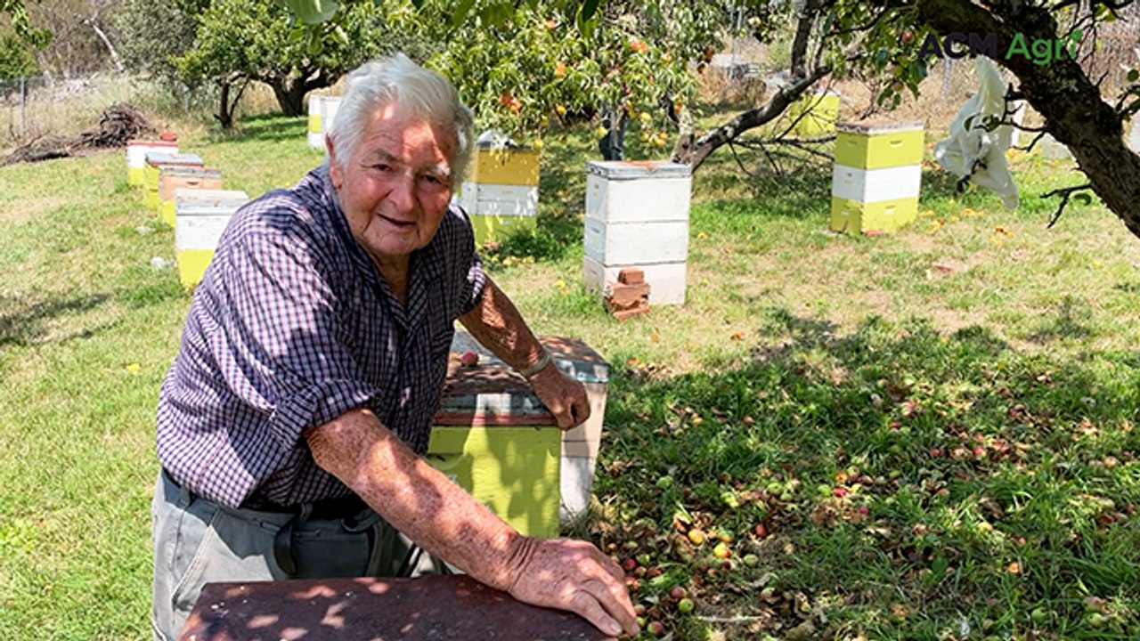 Meet the unofficial mayor of Tubbutt, who turns 92 this year