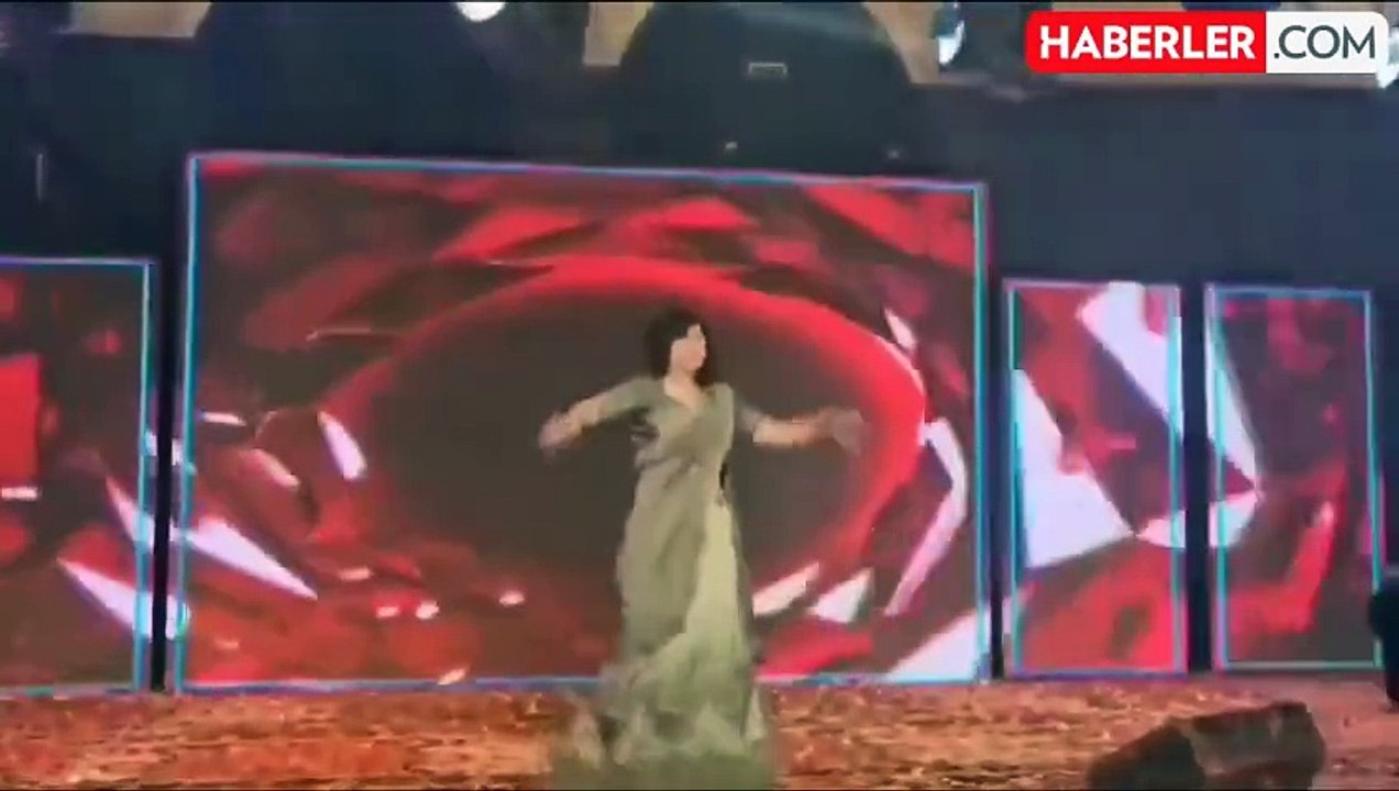 Talihsiz kadın, düğünde dans ettiği sırada kalp krizi geçirerek hayatını kaybetti