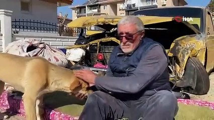 Sosyal medya yüzünden hayatı karardı: 4 aydır arabada yaşıyor!