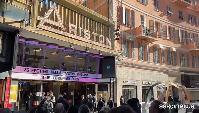 Sanremo, fuochi d'artificio e feste, la città si prepara al Festival