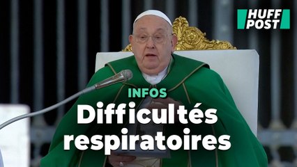 Le pape demande de l’aide pour lire son discours en pleine messe car il a « du mal à respirer »