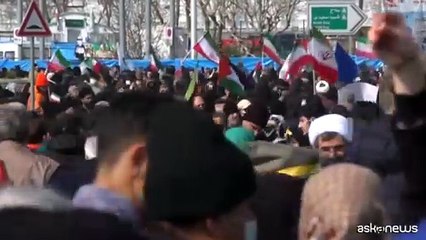 L'Iran celebra l'anniversario della repubblica islamica