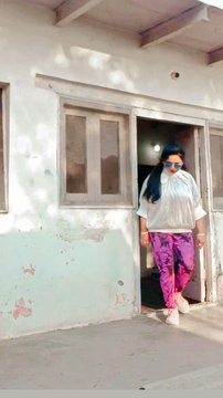 Khwabon ko sajaen khyalon mein bhi aaye Jo Na tujhe dekhun to Jiya ghabrae