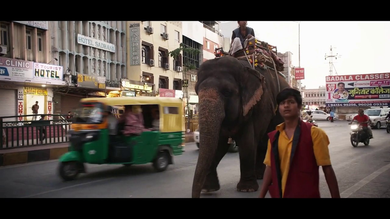 Auf Umwegen Trailer DF