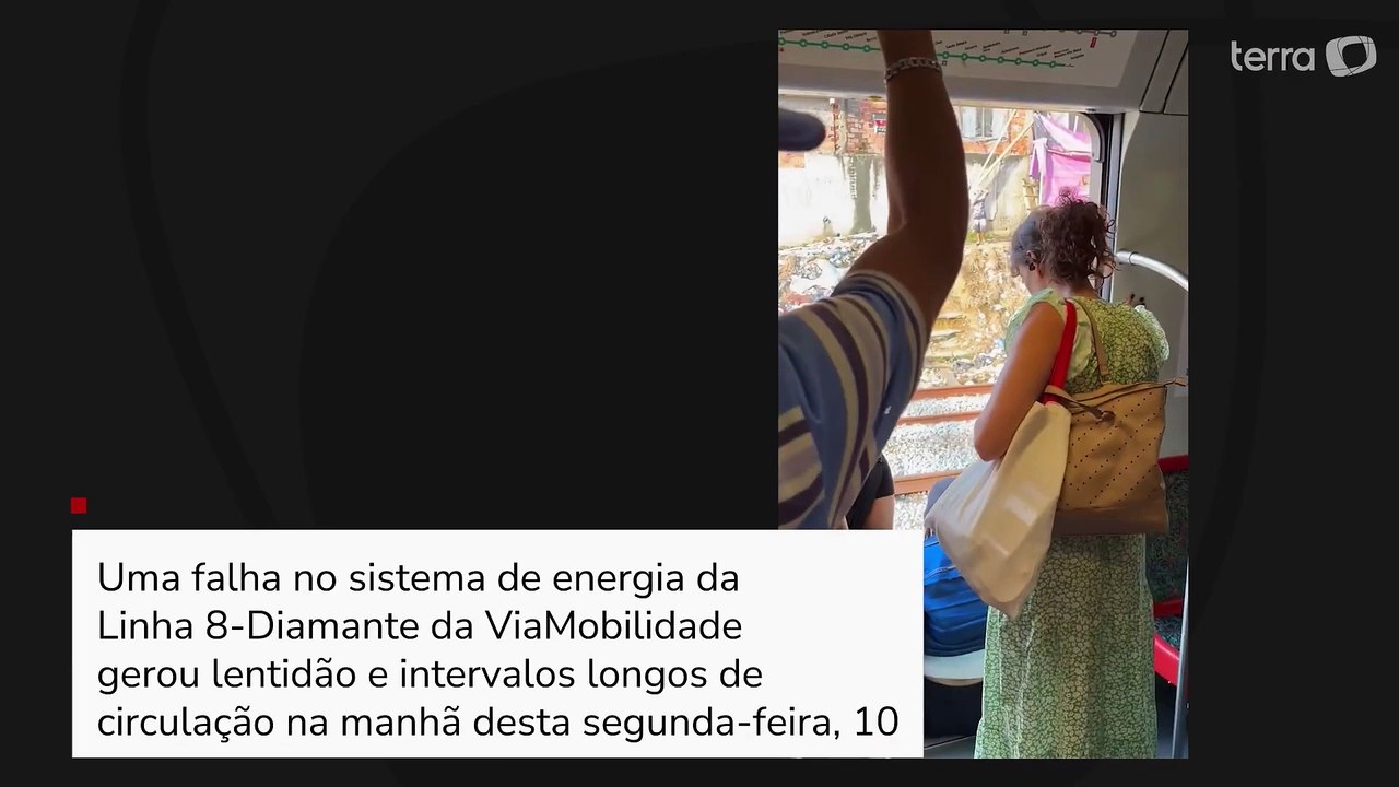 Falha na Linha 8-Diamante obriga passageiros andam nos trilhos na Grande SP