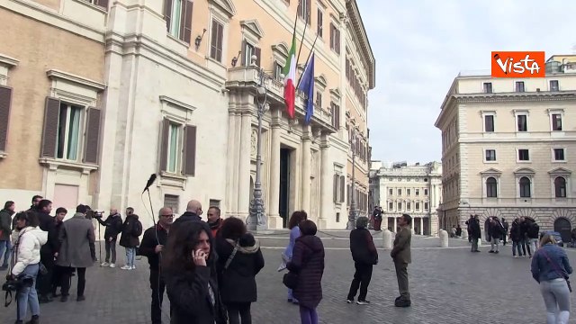 Mozione di sfiducia a Santanch?, la ministra arriva alla Camera dei Deputati