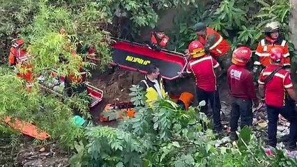 Ao menos 51 mortos em acidente de ônibus na Cidade da Guatemala