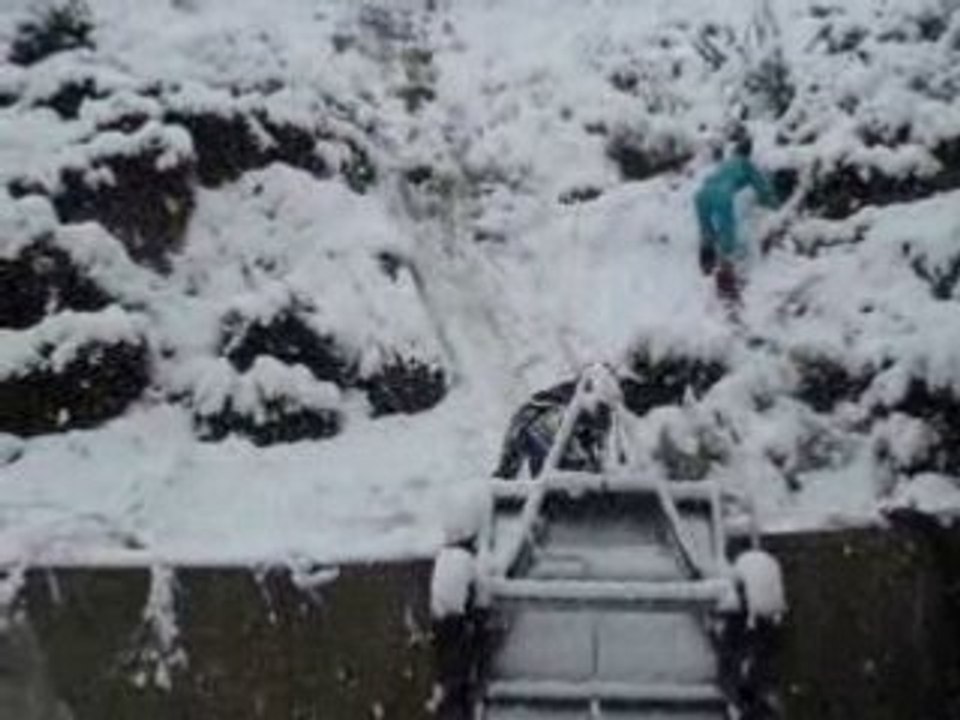 Descente Manon sur le Q + Chute Aurélie