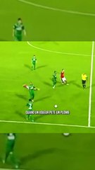 Ce joueur est devenu fou 😳 #sport #football