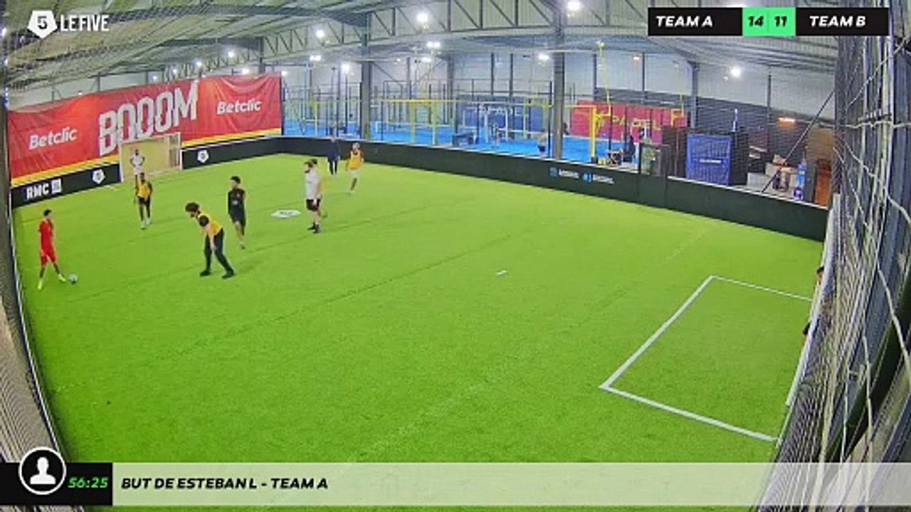 But de Esteban L - Team A