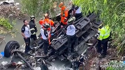 Autobus giù dal ponte, più di 50 morti in Guatemala