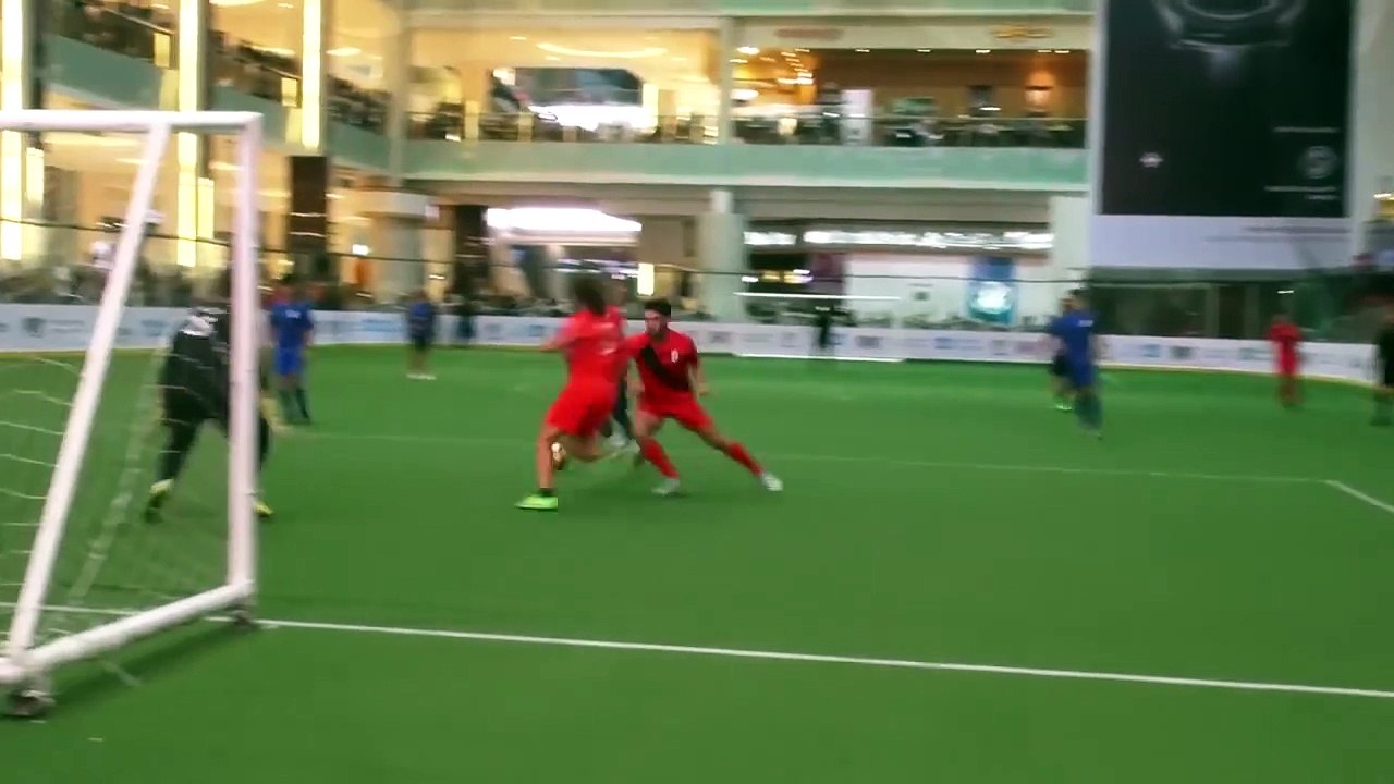 FC Barcelona's Carles Puyol and Real Madrid's Michel Salgado bring El Clasico to Dubai