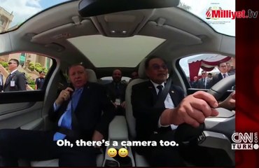 Cumhurbaşkanı Erdoğan ile Enver İbrahim arasında Malezya'da gülümseten anlar