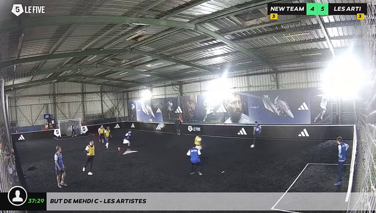 But de Mehdi C - Les Artistes