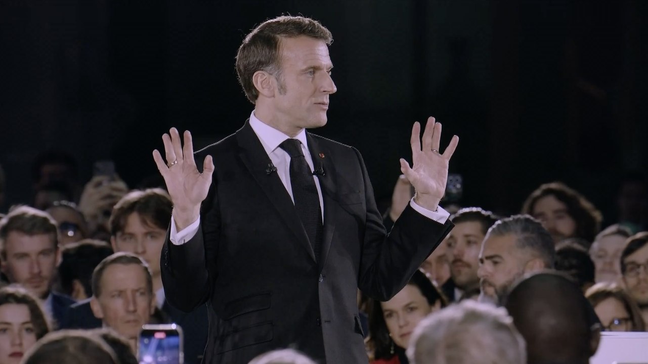 Macron insiste en que la UE debe acelerar con la IA para evitar quedarse descolgada de las potencias punteras