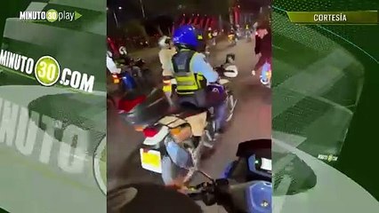 Fico Gutiérrez calificó de 'imbéciles' a responsables de agredir a un agente de tránsito durante la caravana de reguetonero 