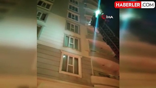Siirt'te 10 Katlı Binada Yangın: 20 Kişi Dumandan Etkilendi