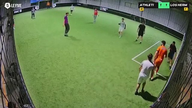 ATHLETI PAU - LOS HERMANOS 10/02 à 21:35 - Football Terrain 2 (LeFive Pau)