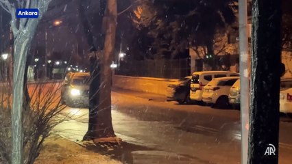 Başkentte kar etkili oluyor