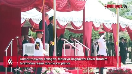 Cumhurbaşkanı Erdoğan Malezya'da resmi törenle karşılandı