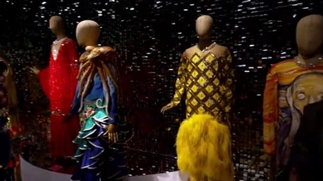 Dame Edna's iconic spectacles, dresses, and rare items from Barry Humphries' archive go to auction in London