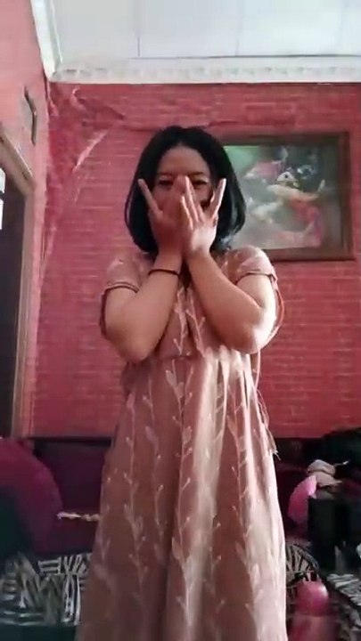 Clara (31)