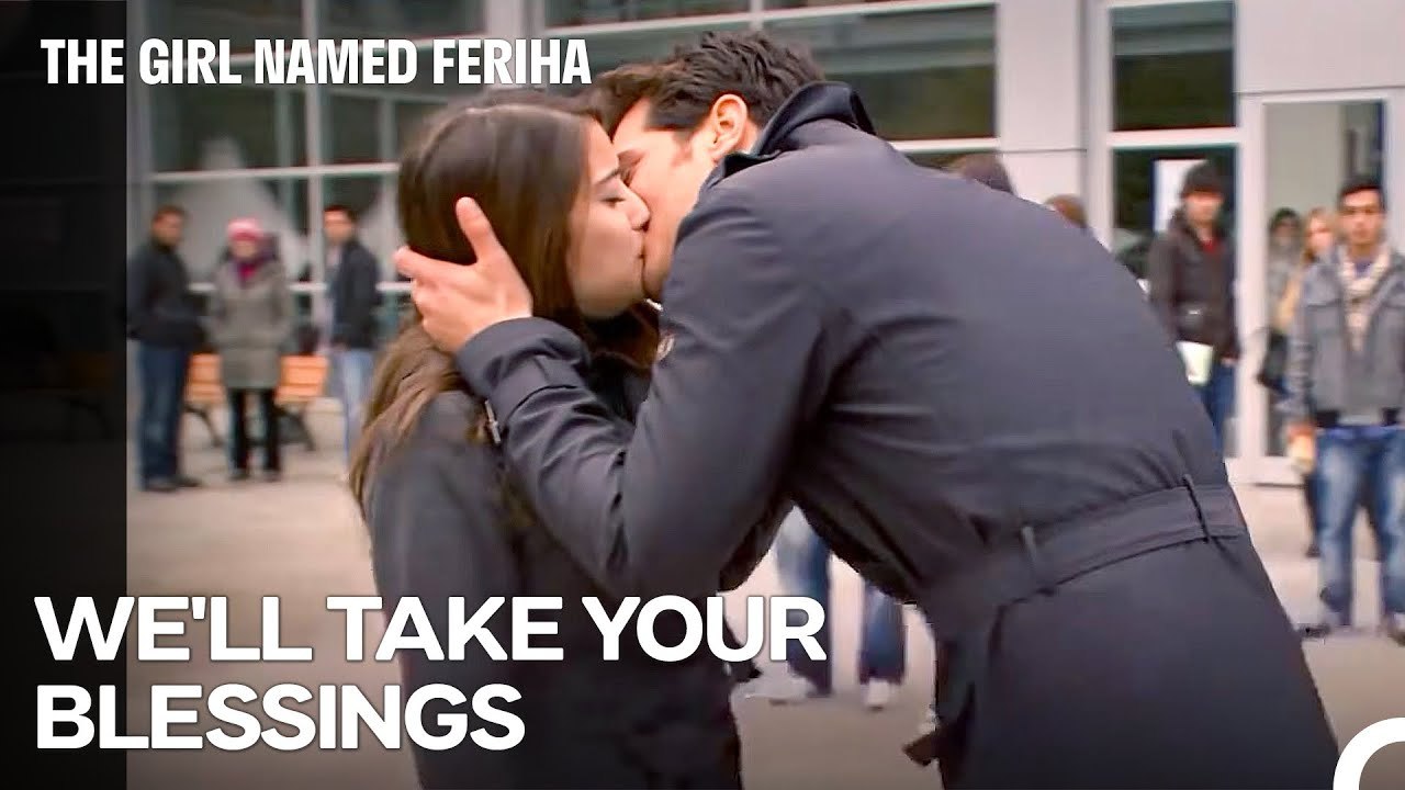 University Vlog #17; How Did All the Girls on Campus Freak Out? - The Girl Named Feriha