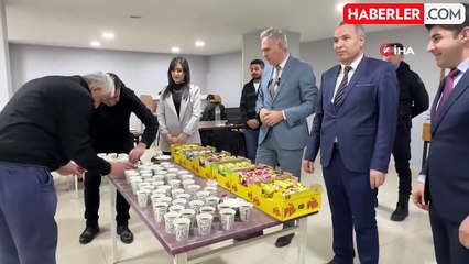 Yüksekova Halk Kütüphanesi'nden Öğrencilere Ücretsiz Kek ve Çay Hizmeti