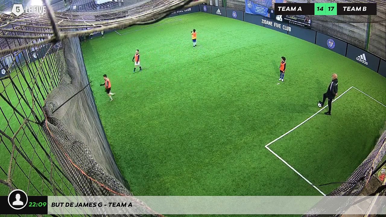 But de James G - Team A