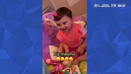Bebê de 8 meses faz compra on-line e surpreende pais