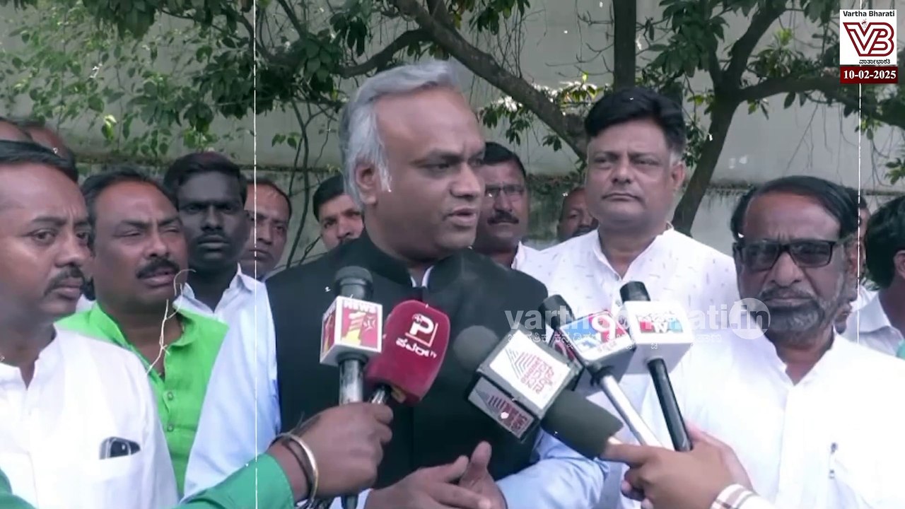 ಕನ್ನಡಿಗರ ತೆರಿಗೆ ಬೇಕು, ಅನುದಾನ ಯಾಕೆ ಕೊಡಲ್ಲ: ಪ್ರಿಯ...