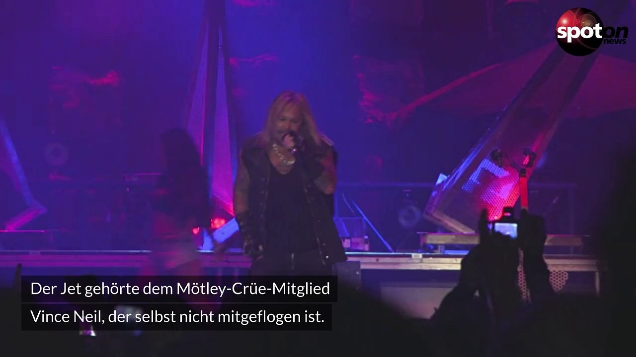 Jet von Mötley-Crüe-Star kracht in Flugzeug