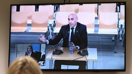 Rubiales, sobre el beso a Jenni Hermoso: "Me equivoqué, metí la pata"