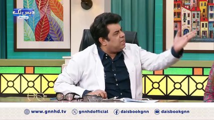 آنکھوں کے ڈاکڑ نے لڑکی کا دماغ بھی خراب کردیا🤣 #ExclusiveContent #reels #parody #jundaidsaleem #junaidsaleem #NaseemVicky #funny #latest