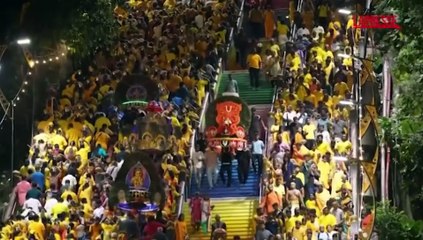 Malesia, centinaia di migliaia di induisti al festival Thaipusam a Selangor